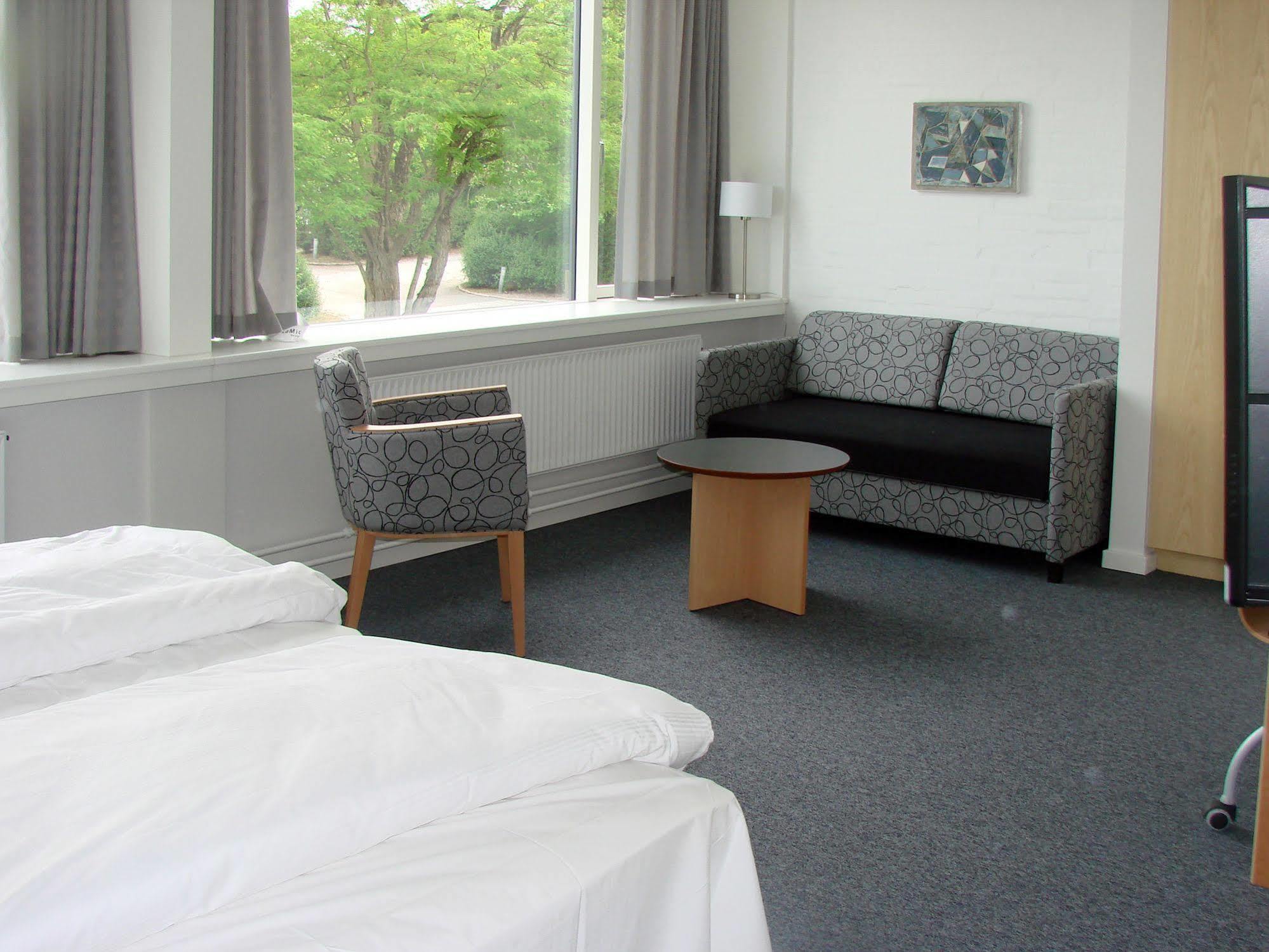 Vingsted Hotel&Konferencecenter Bredsten  Buitenkant foto